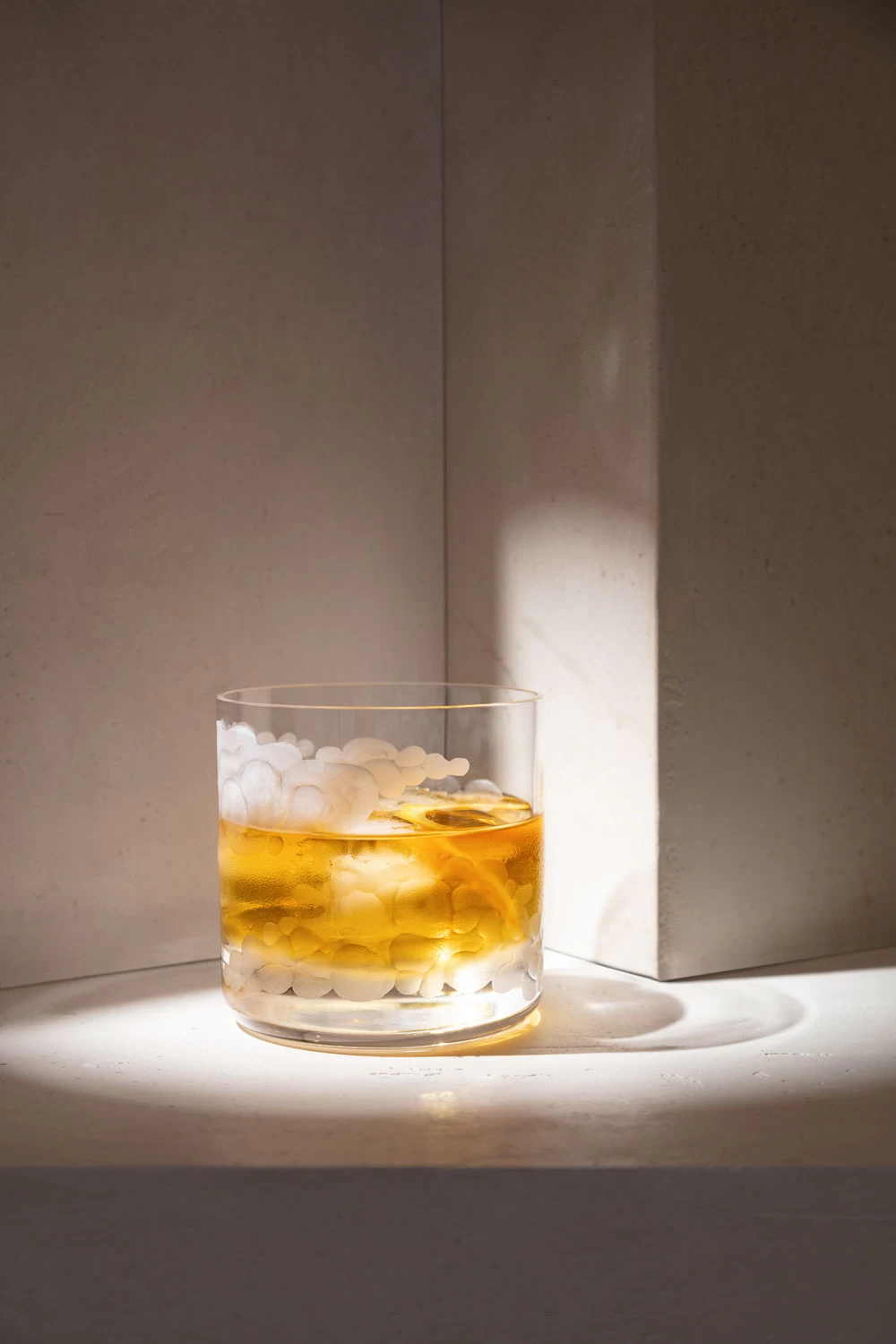 Jonathan Hansen In The Clouds Glassware - Image 4